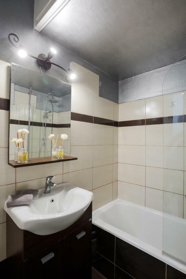 Athenaeum Acropolis Residence 1Min To Museum מראה חיצוני תמונה